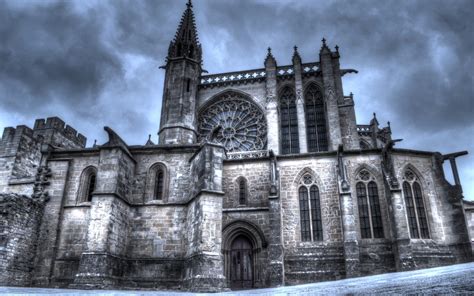 Die Basilika Saint-Nazaire: Ein Meisterwerk der Architektur und ein Symbol für den Glauben!