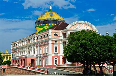 Das Teatro Amazonas: Ein architektonisches Meisterwerk mitten im Regenwald!