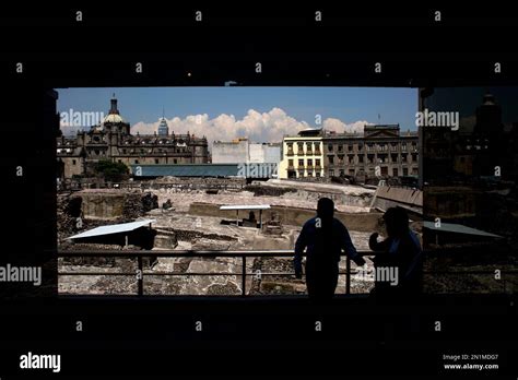 Der Templo Mayor: Ein historischer Gigant, der Geschichte zum Leben erweckt!